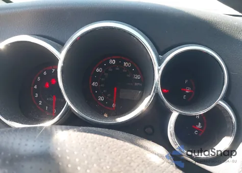 2008 Pontiac Vibe from USA, damaged, VIN 5Y2SL65898Z412832